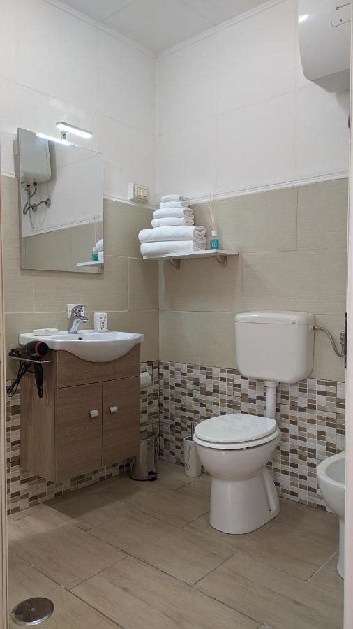 Top Apartment กาตันซาโร ภายนอก รูปภาพ